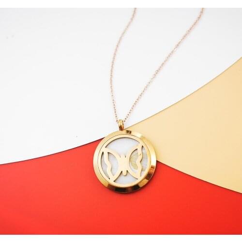 European and American retro fashion trendy men and women hollow butterfly clavicle chain pendant