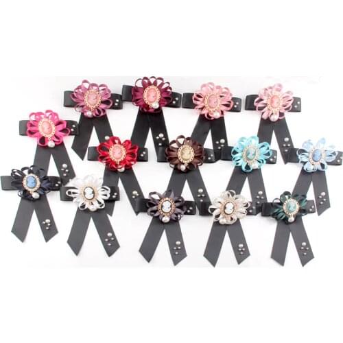 Gothic Antique Hit Color Ribbon Bow SImulated-Pearl Beauty Head Cameo Brooches Bowknot Neck Tie Pin Women Cloth Art Party Gifts
