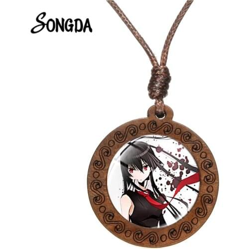 Punk Anime Girl Art Wooden Necklace Akame Ga KILL Cartoon Printing Novelty Glass Round Pendant for Women Cosplay Jewelry