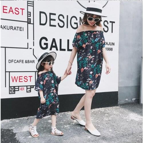 Mommy and Me Clothes Summer 2019 Mew Mother Daughter Dresses Floral Print Dress Off Shoulder Holiday Family Look Dresses