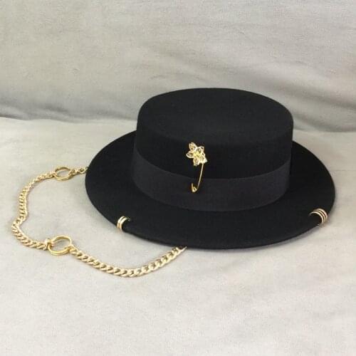 202008-naonao-chain Designer style gold flower pin wool fedoras cap women leisure holiday panamd jazzhat