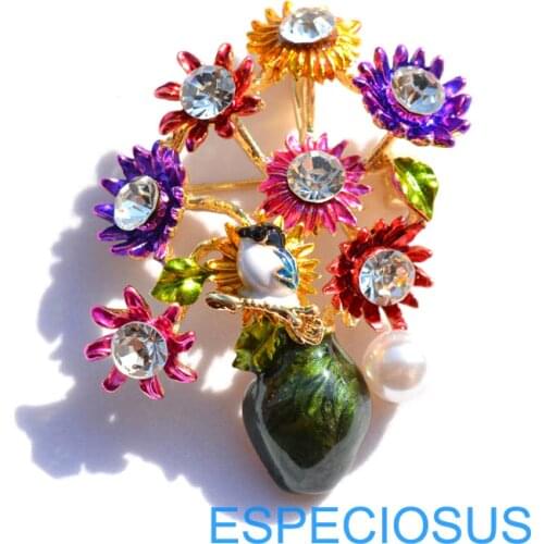 Classic Jewelry Rhinestone Vintage Flower Vase Brooch Gold Color Women Ornament Pearl Breast pin Mix Color Lady Cloth Garments