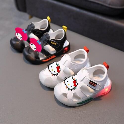 Sanrio Hello Kitty childrens lighted sandals mens LED sandals 2021 summer new men and women baby soft-soled toddler shoes