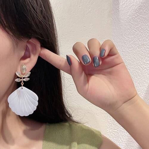 2020 Summer Beach White Shell Drop Earrings for Women Girl Gold Color Metal Leaves Big Hanging Pendient Earrings Holiday Jewelry