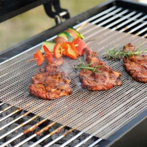 Non-stick Barbecue Grilling Mats High Security Grid Shape BBQ Mat with Heat Resistance 33x40x0.8cm For Outdoor Activities