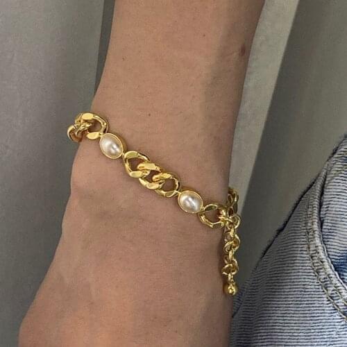 Design retro temperament Hong Kong wind womens summer new products chain pearl spelling bracelet