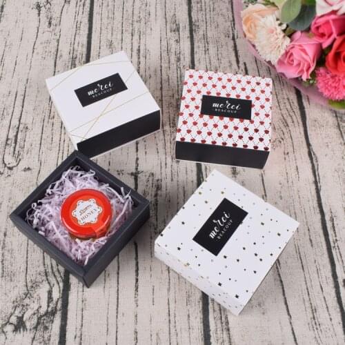 Fashion High Quality Bracelet Earrings Necklace Package Jewelry Display Gift Box with Raffia Tissue Cushion Gift Boxes