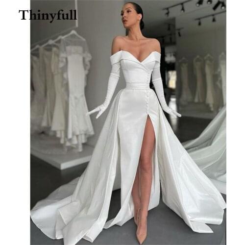 2021 New Sweetheart Wedding Dresses Detachable Train Long Sleeves Button Side Slit Bridal Gowns Princess Party Dress No Gloves