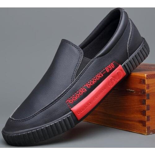 Spring New Men Leather Shoes Breathable Mens Casual Loafer Shoes Korean Fashion Mens Slip-On Rubber Vulcanize Shoes