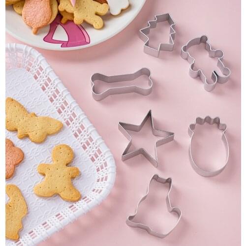 1pcs Christmas Cookie Cutter Tools Aluminium Alloy Gingerbread Men Shaped Holiday Biscuit Mold Kitchen cake Decorating Tools