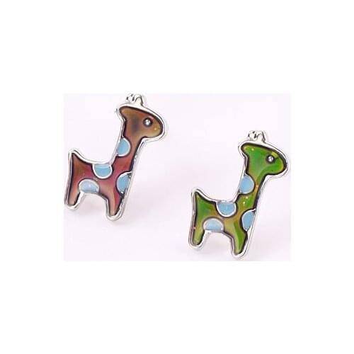2020 Animal Mood Giraffe Stud Jewelry Giraffe Moon Earring Temperature Control Color Change Feeling Emotional Gift For Girls