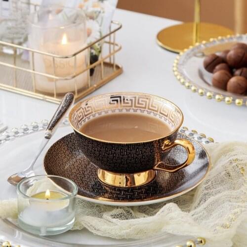 Ceramic Cups Coffee Mug Bone China Tea Cup Espresso Teacup Saucer Gold Handgrip Luxury Noble Drinkware Teaware Tazas Canecas