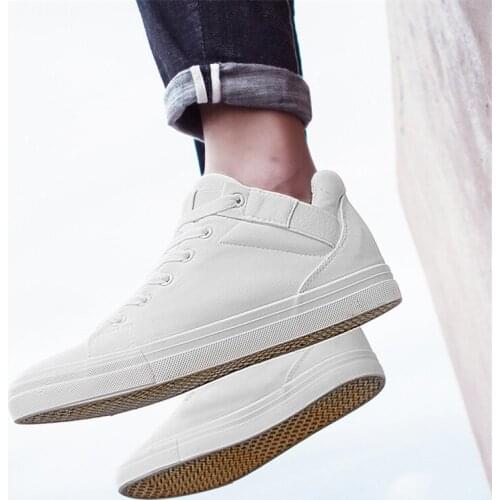 New Lace Up Men Vulcanized Shoes High Top Outdoor Casual Canvas Shoes Non Slip Man Sneakers Male Height Increase Shoes