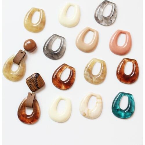 Retro style 50pcs/lot color printing geometry Horseshoe shape resin beads diy jewelry earring/garment pendant accessory