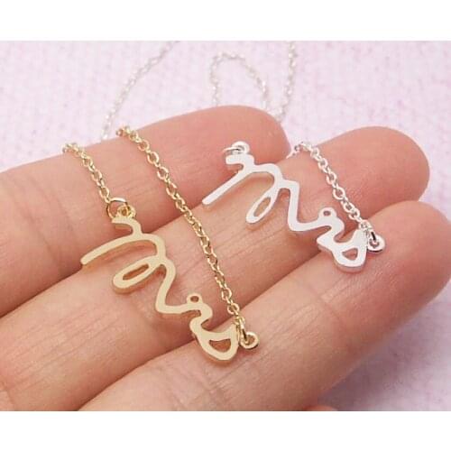 American English Lady sign Simple Dainty Mrs Bracelet Small Stamped Word Bracelet Tiny Love Initial Alphabet Letters Bracelets