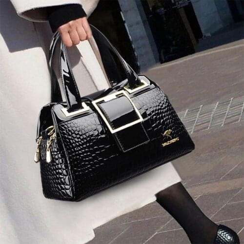 Luxury Fashion Leather Women Handbag Mother Bag Shoulder Messenger Middle-aged Female Bag Crocodile Pattern Portable Boston Bags
