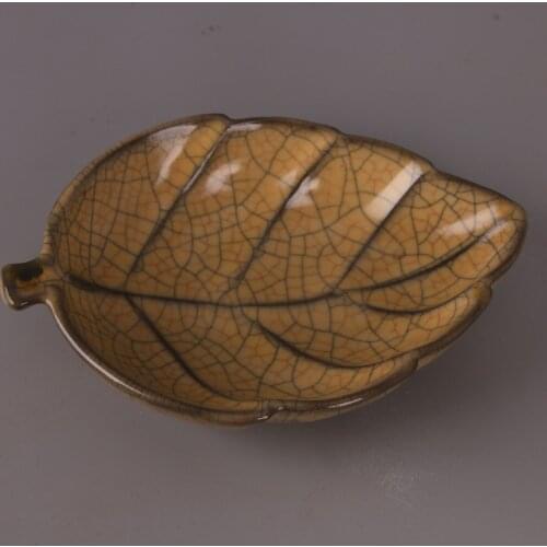 Song Dynasty GE Kiln Celadon Leaf Plate Old Object Porcelain Goods Junk