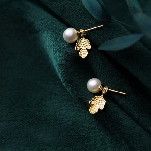 MloveAcc 925-Sterling-Silver Stud Earrings Fashion Jewelry Leaf Earrings Jewelry with Pearl Silver Earrings Accessories
