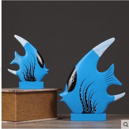 Nordic wood decoration simple living room Home Furnishing creative arts and crafts furnishings of animal lovers kiss fish crafts