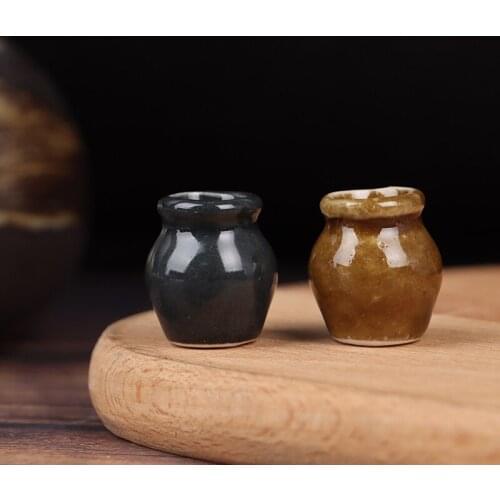 1/2pcs 1:12 Dollhouse Miniature Mini Ceramic Jar Pickle Jar Kitchen Storage Tank Model