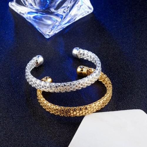 Exquisite Brand Opening Bangle Romantic Hollow Out Cuff Bangles Bracelets Silver Gold Hand Jewelry Fastival For Women