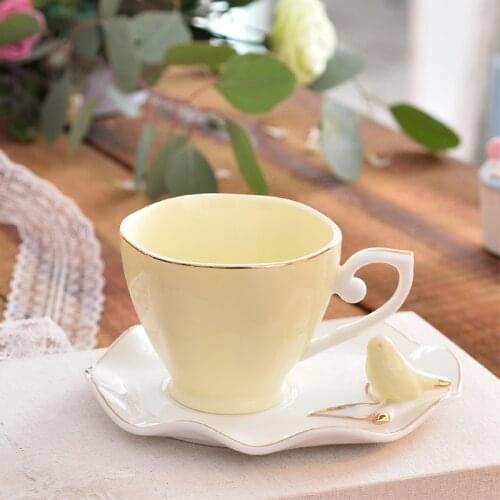 New Exquisite Butterfly Bird Top Bone China 220ml Coffee Cup Saucer Free Spoon Ceramic Teacup European Porcelain Tea Cup
