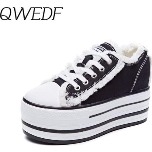 QWEDF 2019 Summer Woman Casual Fashion Sneakers Graffiti Flats Ladies Vulcanized Shoes Autumn White Sneakers Zapatos Mujer Z4-53