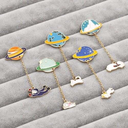Fashion Planet Chain Brooch Lapel Cartoon Pins Animal Mix Brooches Badges Backpack Cute Pins Gifts For Friends Wholesale Jewelry