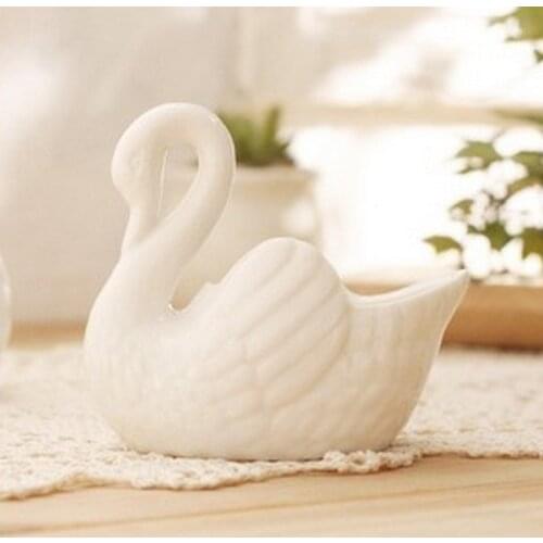Zakka Japanese style ceramic zakka swans mousse flower Ceramic Swan Candlestick Furnishings Home Decor Candle Holders swan pot