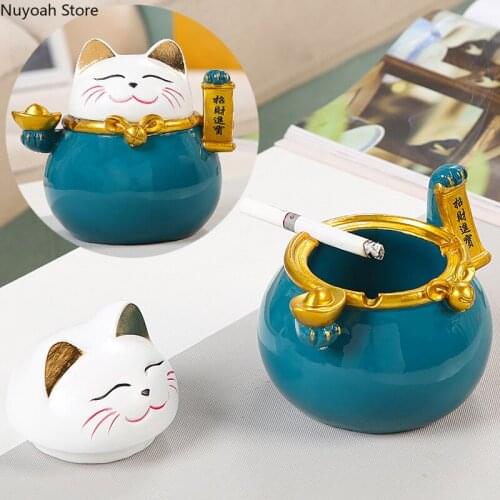 Creative Ceramic Ashtray with Cover Lucky Cat Multi-function Storage Box Living Room Household Anti-fly Ash Ashtray Ornaments