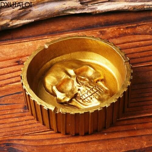 Personality creative skull ashtray resin crafts Halloween skull shape tobacco ash storage home living room desktop decoration