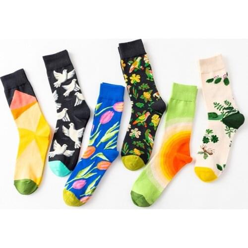 2 Pairs Hot Sales Women Socks Harajuku Creative Flower and Bird Sketch Print Cotton Socks Breathable Casual Female Happy Socks