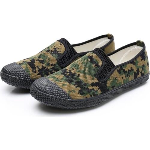 2020 Mens Casual Labor Insurance Shoes Camouflage Military Training Wear Site Liberation Shoes Mens Farm Work Shoes Sneakers