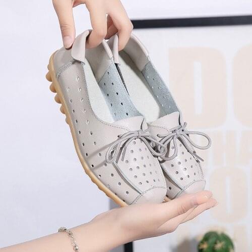 Yomior Spring Summer New Cow Leather Soft Women Shoes Breathable Flats Nurse Comfortable Mother Casual Driving Shoes Sandals