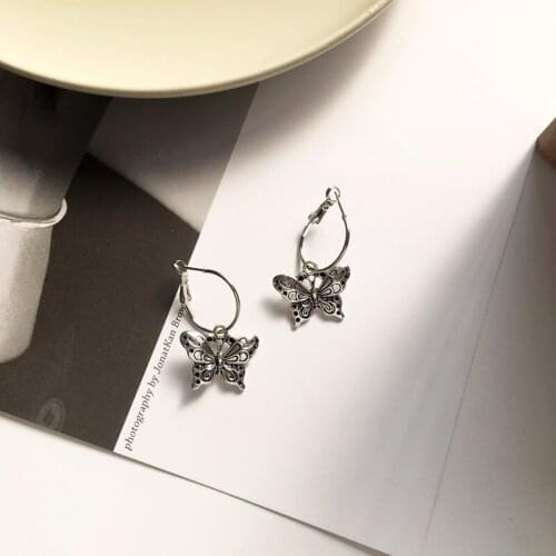 Fashion Butterfly Pendant Drop Earrings for Women Korean Retro Insect Pendant Earrings Girl Gifts Jewerly
