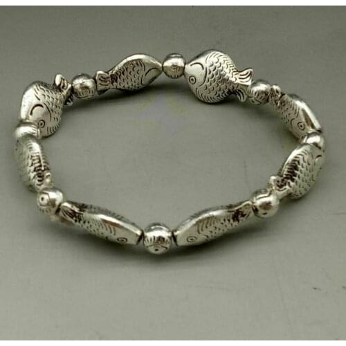 Collectible Old Handwork Tibet Silver Carved Lovely Fish Animal Statue Organization Bracelet Small Gift