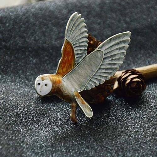 Cartoon Enamel Owl Soaring Flying Bird Elegant Party Brooch Pin Charms Jewelry Men Women Jewelry