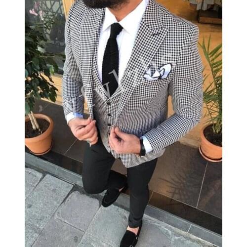 Handsome Groomsmen Peak Lapel Groom Tuxedos Mens Wedding Dress Man Jacket Blazer Prom Dinner (Jacket+Pants+Tie+Vest) A137