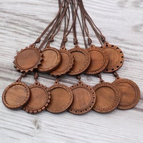 12Pcs/lot Wood Cabochon Settings 30mm Inner Size Blank Cameo Pendant Base Trays With Black/Brown Waxed Cord For Jewelry Making