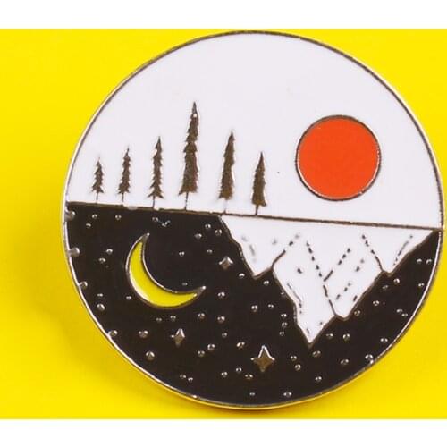 Mountain Adventure Badges On Backpack Pins For Clothes Wild Hiking Travel Brooches Natral Travel Badge metal Jean Decoration
