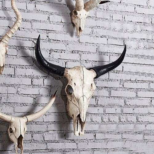 Resin Longhorn Cow Skull Head Wall Decorations Ornament 3D Animal Figurines Crafts Retro Bull Skull Design Wall Decoration