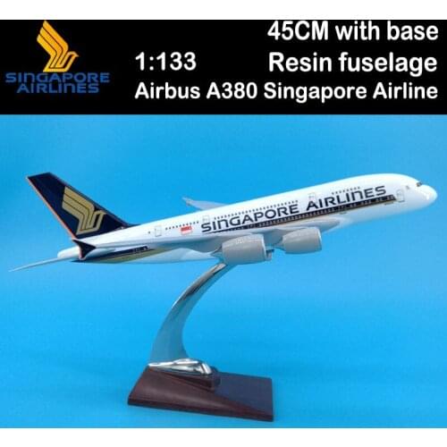 1/133 Scale 45CM Airplane Model Toys Airbus A380 Singapore Airline Aircraft Plastic Alloy Plane Base Display Airliner Kids Gift