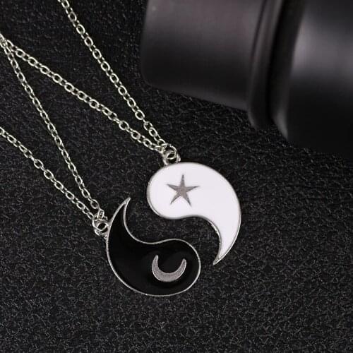 2 pcs/set Best Friends Couple Necklaces Yin Yang Charm Pendant Necklace Jewelry for Lovers Sisters Valentines Gift FSPXL316