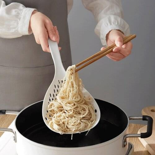 Nylon Scoop Colander Kitchen Utensil Food Drain Shovel For Dumpling Noodles Pasta Drainer strainer spoon cooking Mesh Strainer