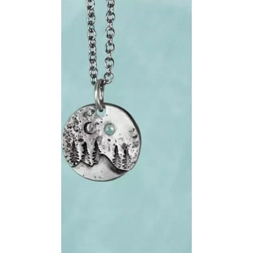 Vintage Forest Star Moon Lady Necklace Inlaid Bohemian Moonstone Fashion Simple Female Jewelry Body Accessories