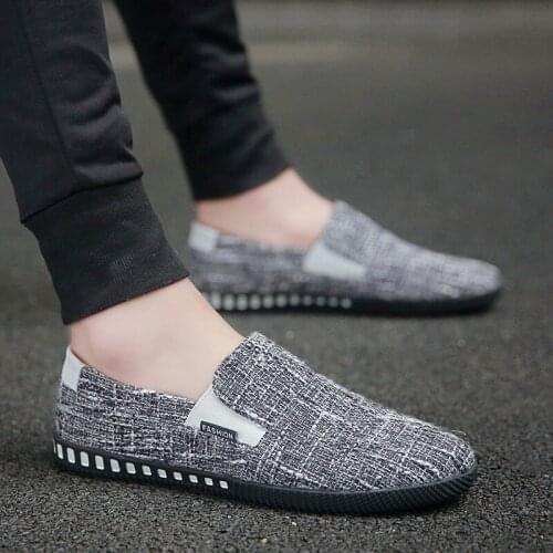 Mens Loafers Lightweight Comfortable Flat Casual Shoes Men Breathable Slip on Soft Leather Driving Shoes canvas men shoes O6-82
