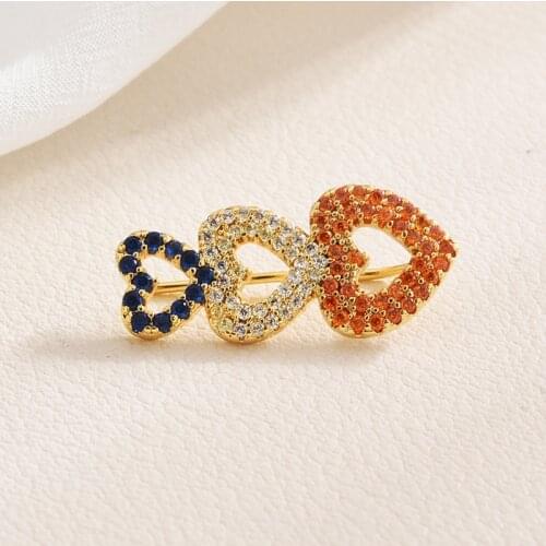 Single Cute Romantic Female Small Three Love Hearts Multi-colored Party Wedding Earrings Elegant Bride Stud Earrings for Women