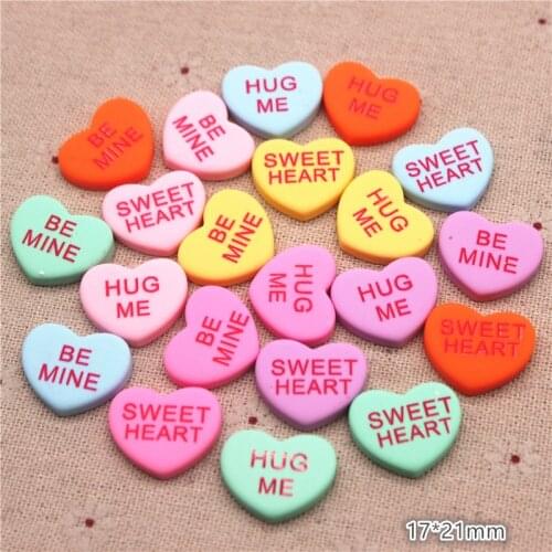 20pcs Resin Hug Me Sweet Heart Letters Printed Heart Flatback Cabochon DIY Hair Clip/Craft Decoration Accessories