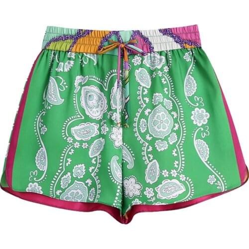 April MOMO 2021 Women Girls Summer INS Fashion Above Knee Kength Shorts Female Casual Loose Style Floral Summer Outwear Shorts