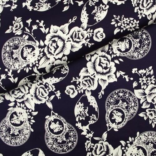 140cmx100cm Cotton Stretch satin Fabric for textile, pathwork, cloth - White flowers on deep blue